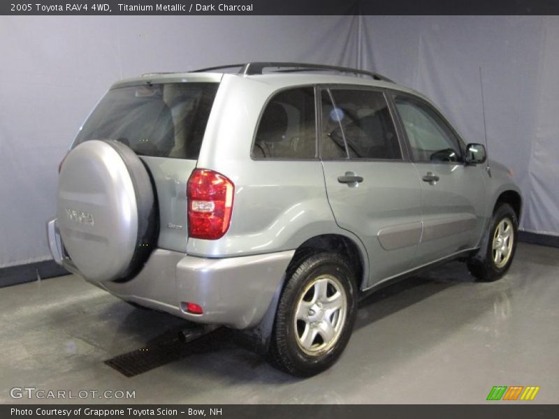 Titanium Metallic / Dark Charcoal 2005 Toyota RAV4 4WD