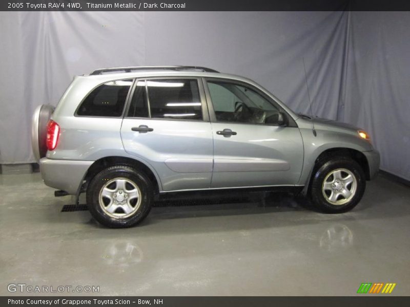 Titanium Metallic / Dark Charcoal 2005 Toyota RAV4 4WD