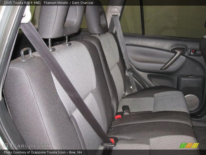 Titanium Metallic / Dark Charcoal 2005 Toyota RAV4 4WD