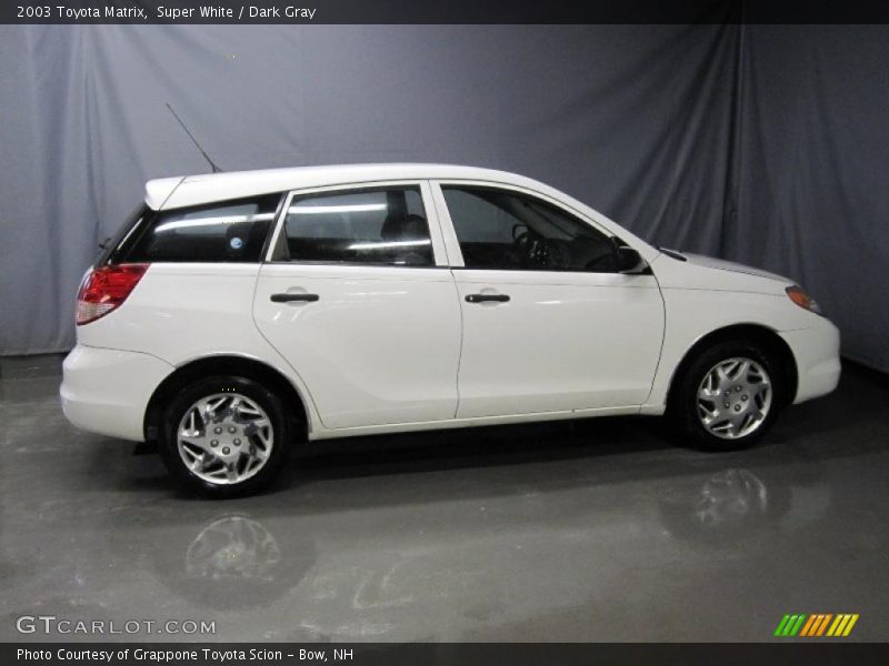 Super White / Dark Gray 2003 Toyota Matrix