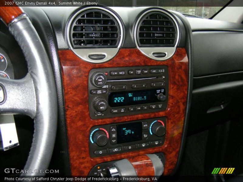 Summit White / Ebony 2007 GMC Envoy Denali 4x4