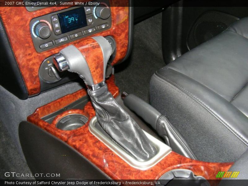 Summit White / Ebony 2007 GMC Envoy Denali 4x4