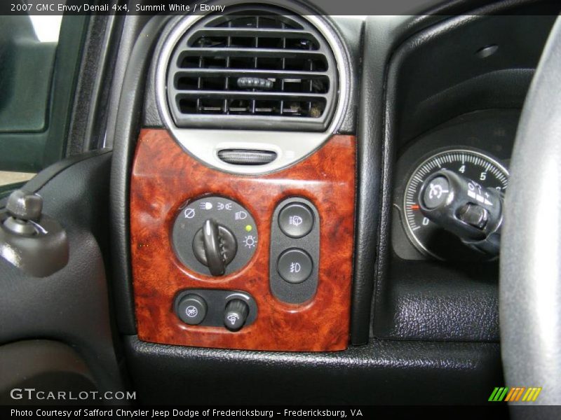 Summit White / Ebony 2007 GMC Envoy Denali 4x4