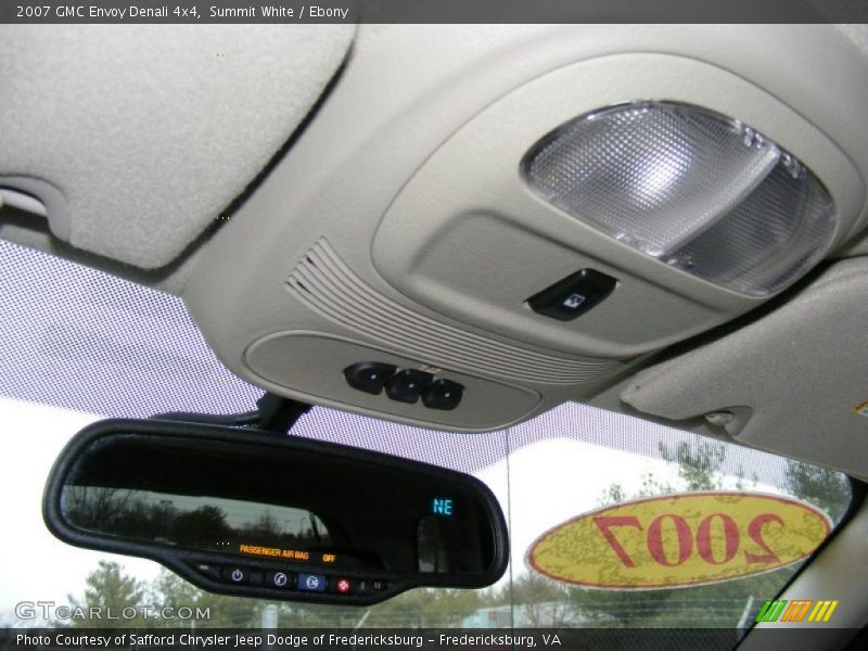 Summit White / Ebony 2007 GMC Envoy Denali 4x4
