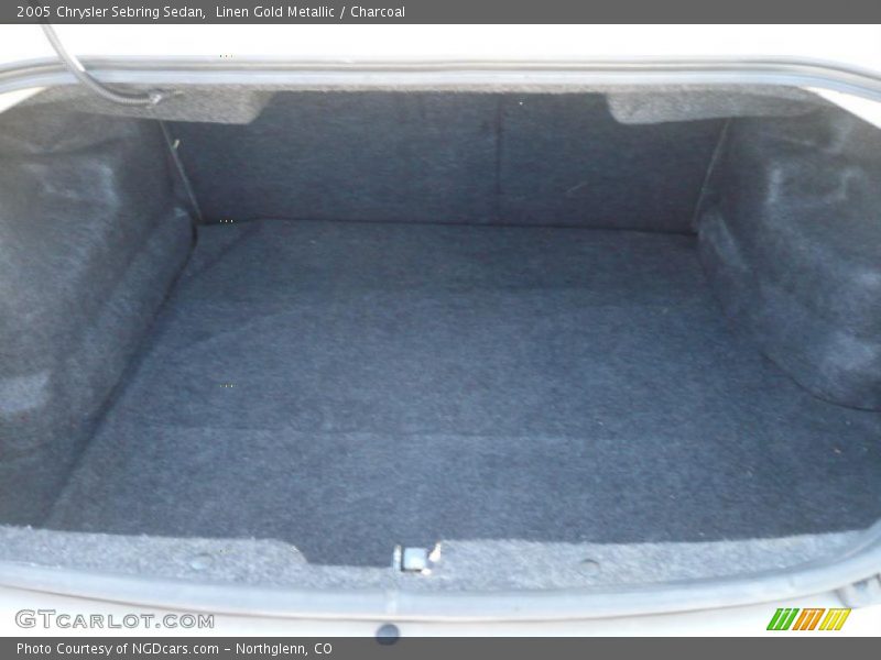 Linen Gold Metallic / Charcoal 2005 Chrysler Sebring Sedan