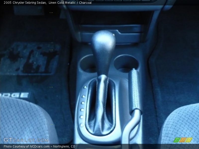Linen Gold Metallic / Charcoal 2005 Chrysler Sebring Sedan