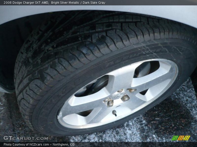 Bright Silver Metallic / Dark Slate Gray 2008 Dodge Charger SXT AWD