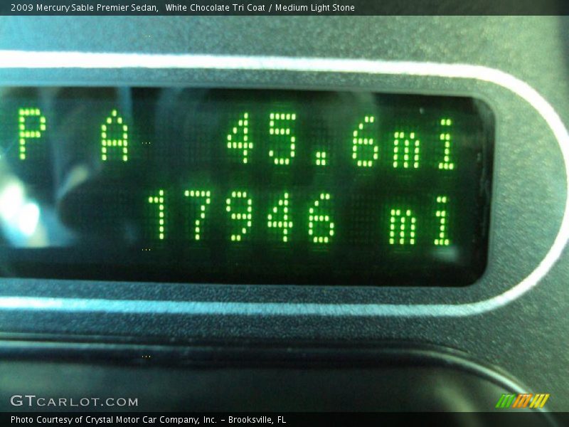 White Chocolate Tri Coat / Medium Light Stone 2009 Mercury Sable Premier Sedan