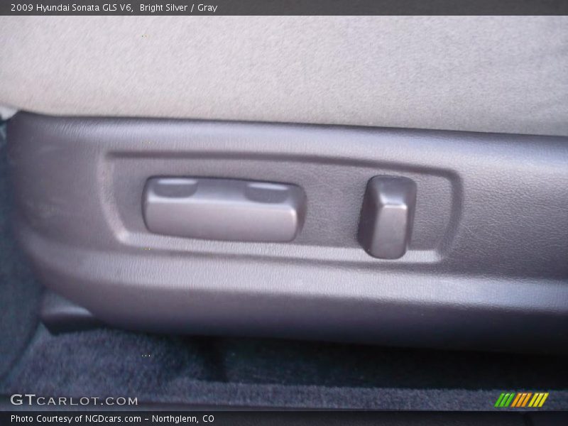 Bright Silver / Gray 2009 Hyundai Sonata GLS V6