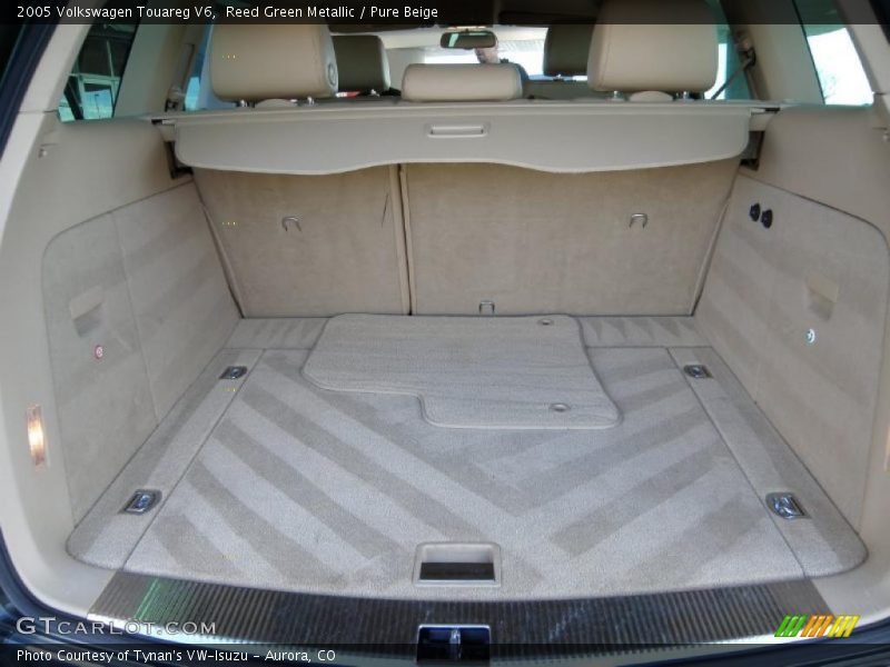 Reed Green Metallic / Pure Beige 2005 Volkswagen Touareg V6