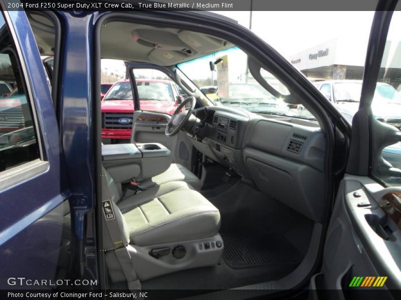 True Blue Metallic / Medium Flint 2004 Ford F250 Super Duty XLT Crew Cab