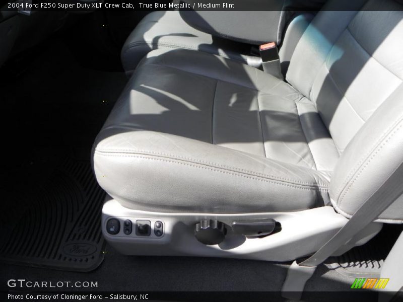 True Blue Metallic / Medium Flint 2004 Ford F250 Super Duty XLT Crew Cab
