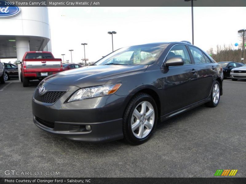 Magnetic Gray Metallic / Ash 2009 Toyota Camry SE