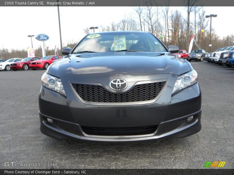 Magnetic Gray Metallic / Ash 2009 Toyota Camry SE
