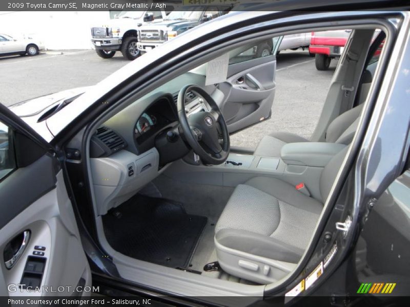Magnetic Gray Metallic / Ash 2009 Toyota Camry SE