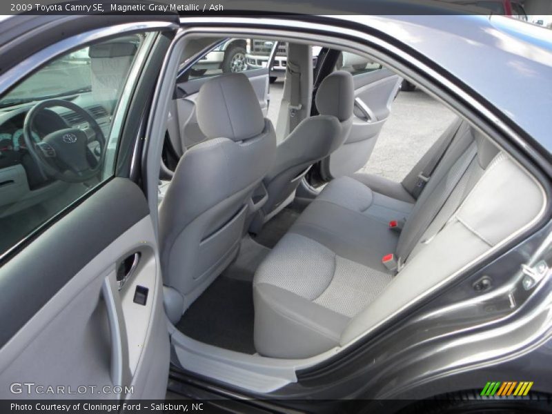 Magnetic Gray Metallic / Ash 2009 Toyota Camry SE
