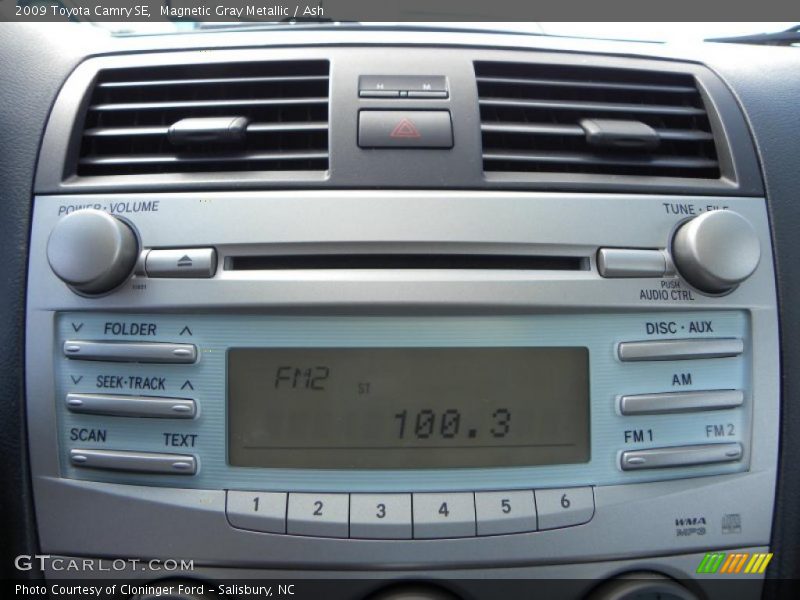 Magnetic Gray Metallic / Ash 2009 Toyota Camry SE