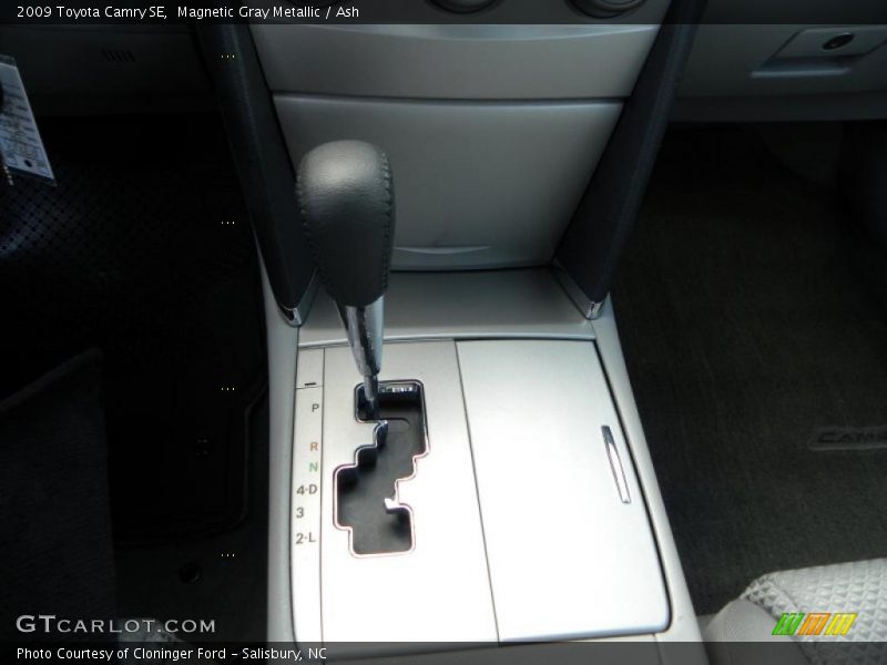 Magnetic Gray Metallic / Ash 2009 Toyota Camry SE