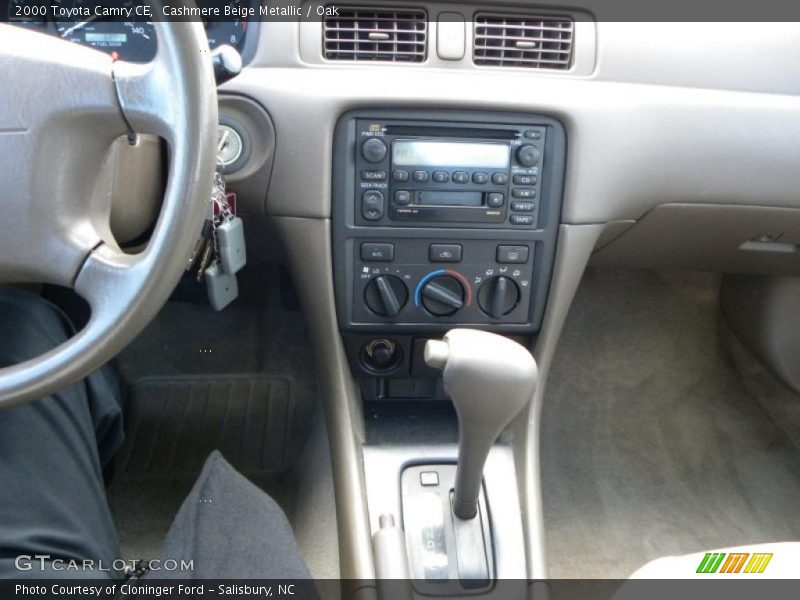 Cashmere Beige Metallic / Oak 2000 Toyota Camry CE