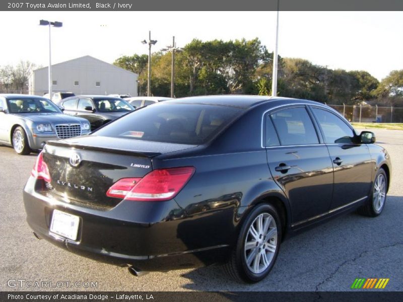 Black / Ivory 2007 Toyota Avalon Limited