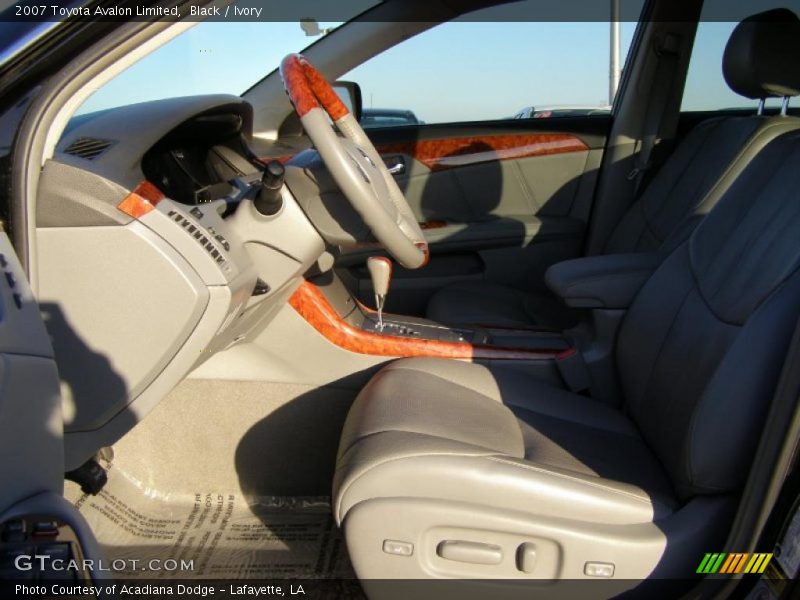 Black / Ivory 2007 Toyota Avalon Limited