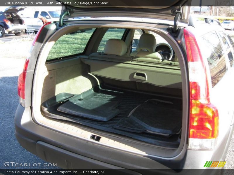 Ash Gold Metallic / Beige/Light Sand 2004 Volvo XC70 AWD