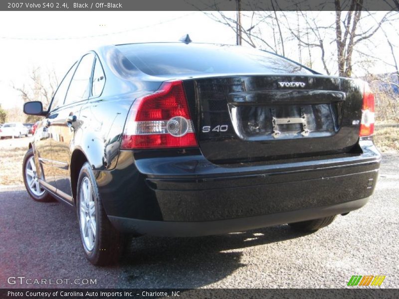 Black / Off-Black 2007 Volvo S40 2.4i