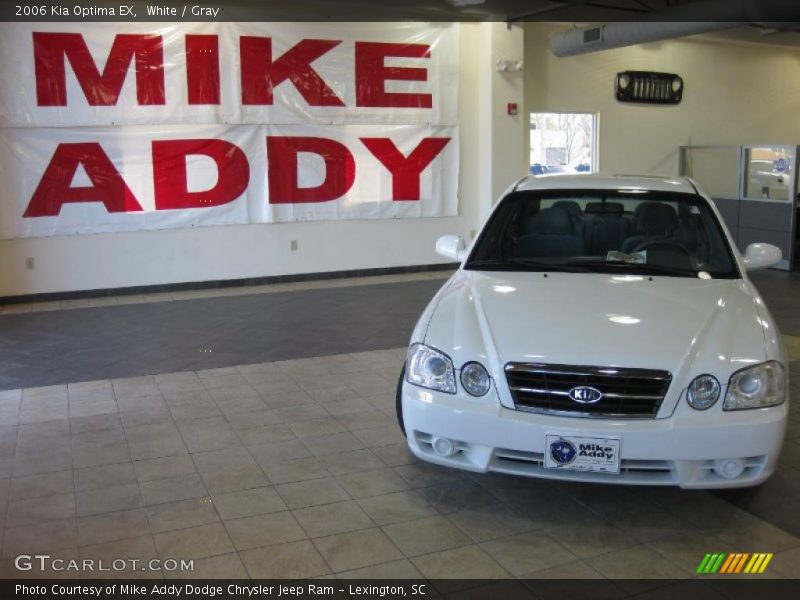 White / Gray 2006 Kia Optima EX