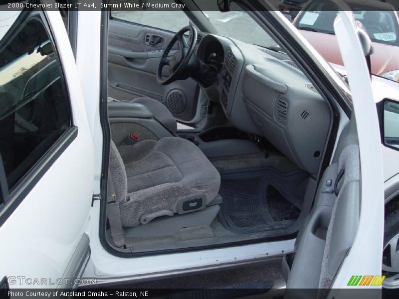 Summit White / Medium Gray 2000 Chevrolet Blazer LT 4x4
