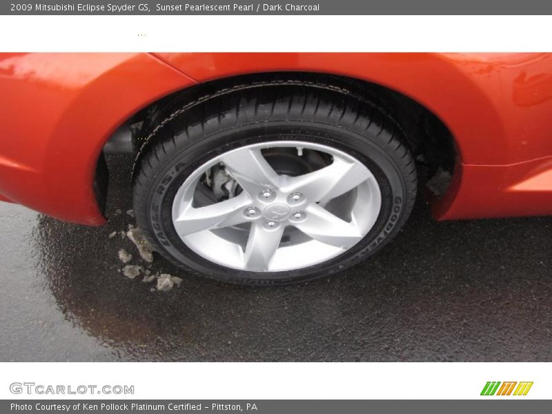 Sunset Pearlescent Pearl / Dark Charcoal 2009 Mitsubishi Eclipse Spyder GS