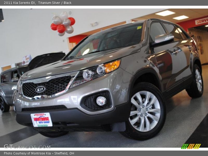 Titanium Silver / Black 2011 Kia Sorento EX