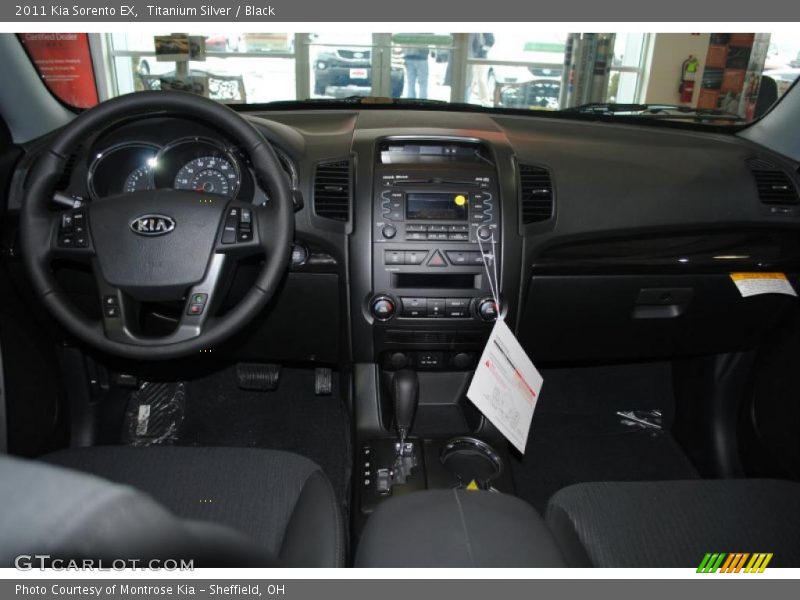 Titanium Silver / Black 2011 Kia Sorento EX