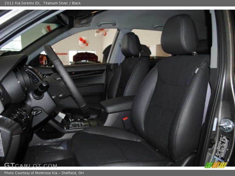 Titanium Silver / Black 2011 Kia Sorento EX