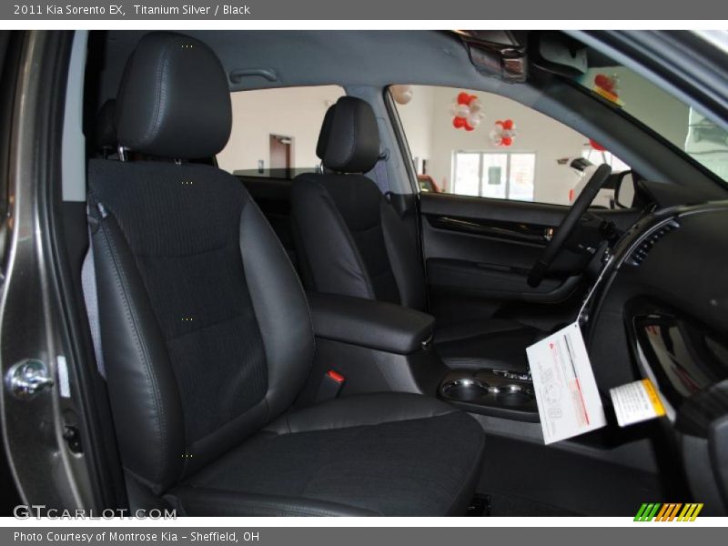 Titanium Silver / Black 2011 Kia Sorento EX