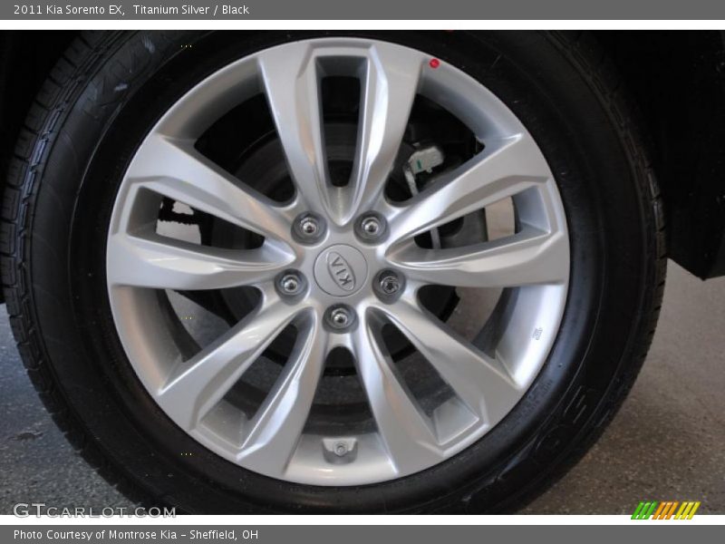 Titanium Silver / Black 2011 Kia Sorento EX