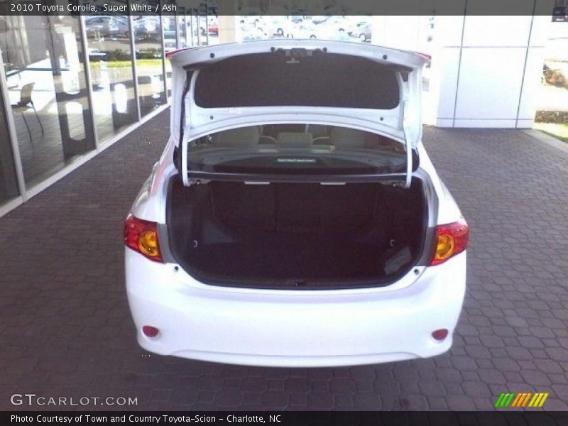 Super White / Ash 2010 Toyota Corolla
