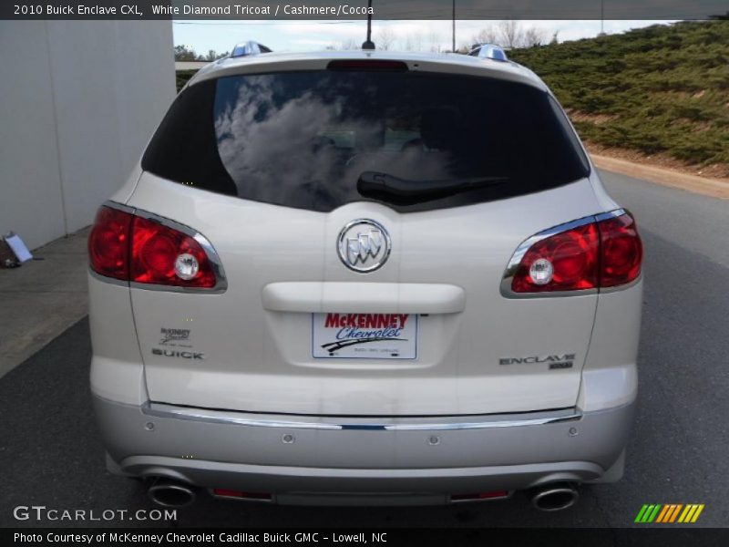 White Diamond Tricoat / Cashmere/Cocoa 2010 Buick Enclave CXL