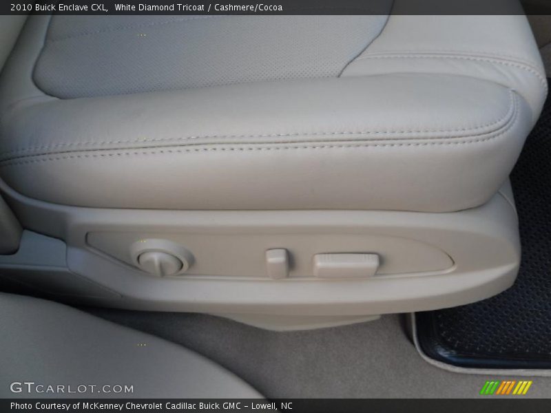 White Diamond Tricoat / Cashmere/Cocoa 2010 Buick Enclave CXL