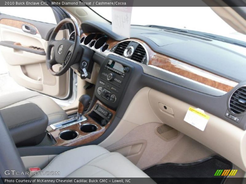 White Diamond Tricoat / Cashmere/Cocoa 2010 Buick Enclave CXL
