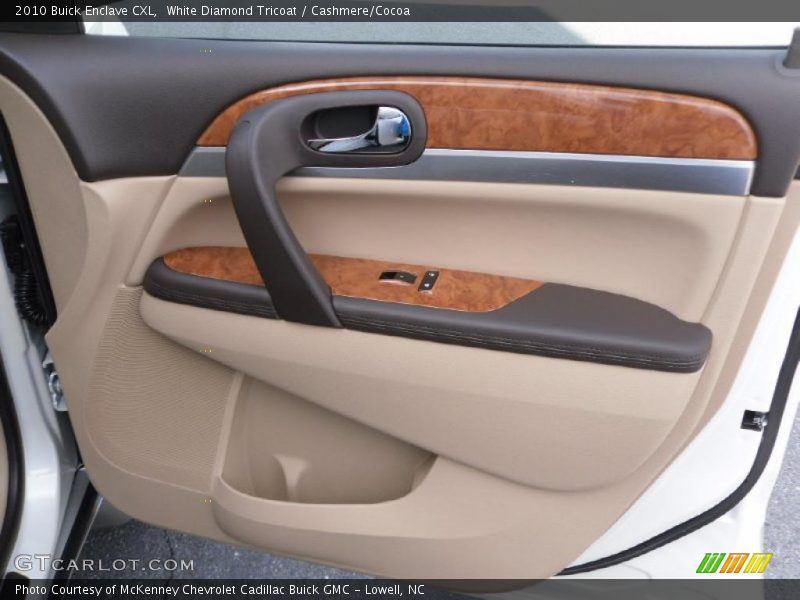 White Diamond Tricoat / Cashmere/Cocoa 2010 Buick Enclave CXL