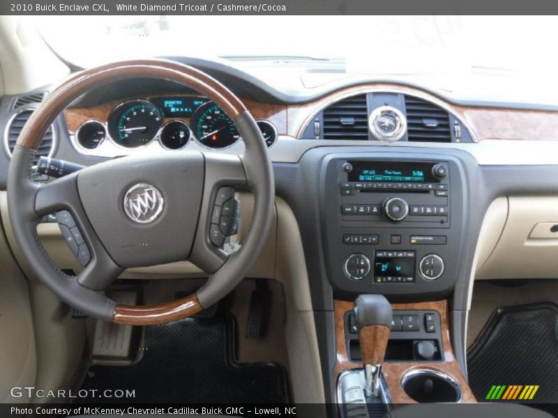 White Diamond Tricoat / Cashmere/Cocoa 2010 Buick Enclave CXL