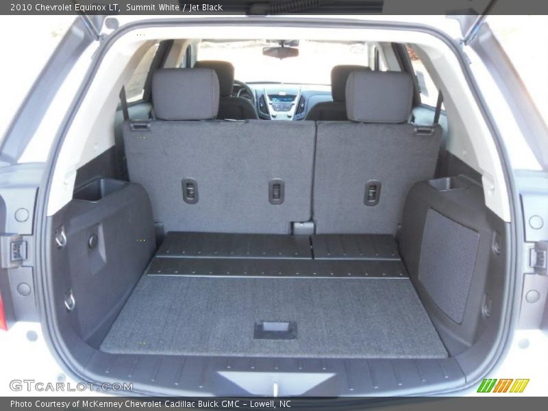 Summit White / Jet Black 2010 Chevrolet Equinox LT