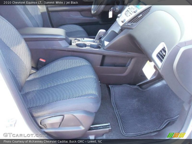 Summit White / Jet Black 2010 Chevrolet Equinox LT
