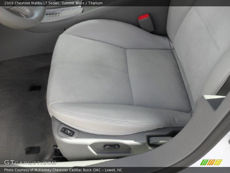 Summit White / Titanium 2009 Chevrolet Malibu LT Sedan