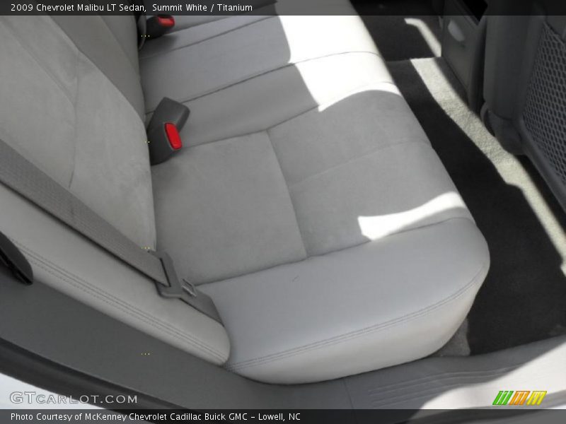 Summit White / Titanium 2009 Chevrolet Malibu LT Sedan