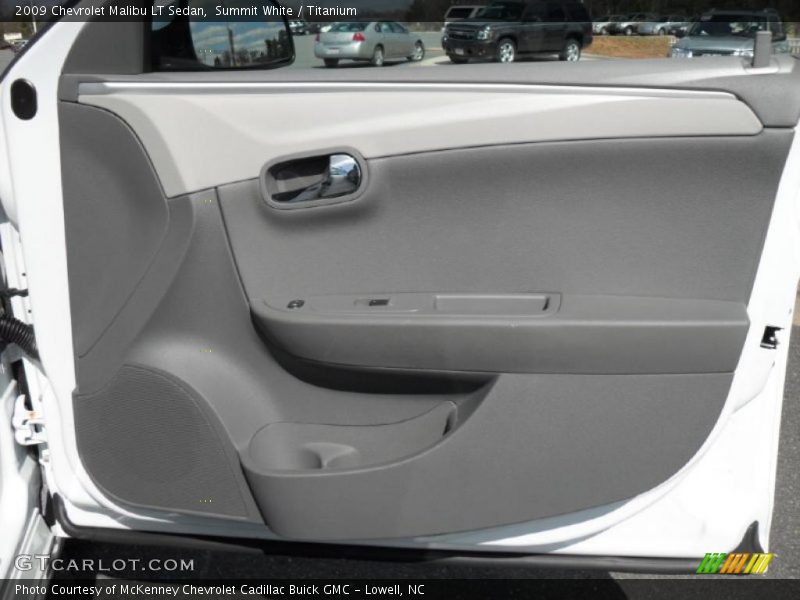 Summit White / Titanium 2009 Chevrolet Malibu LT Sedan