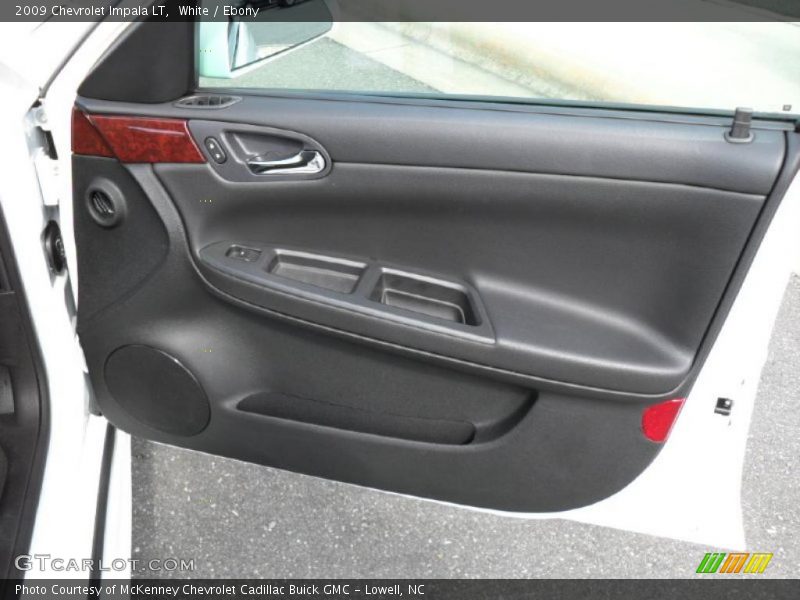 White / Ebony 2009 Chevrolet Impala LT