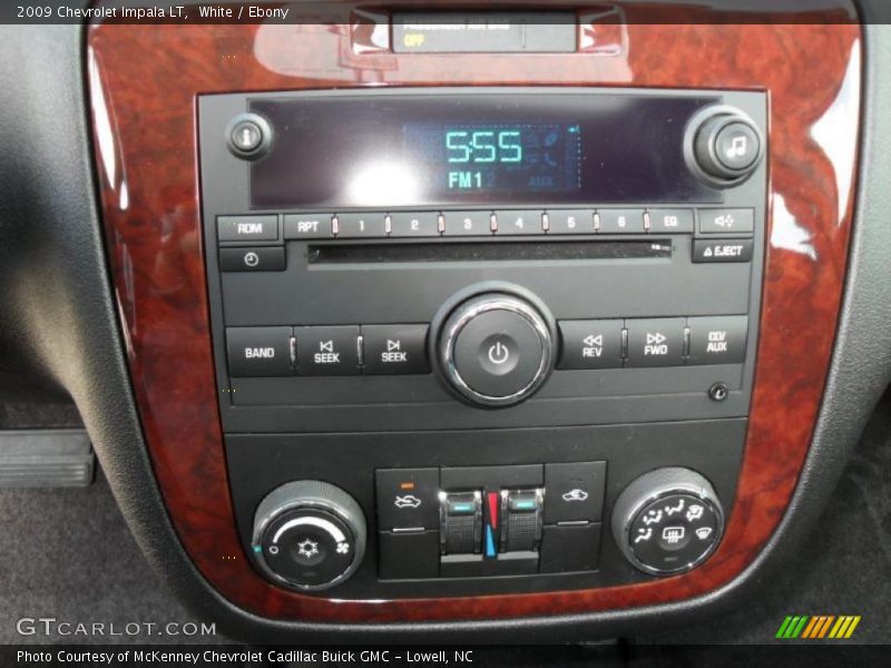White / Ebony 2009 Chevrolet Impala LT