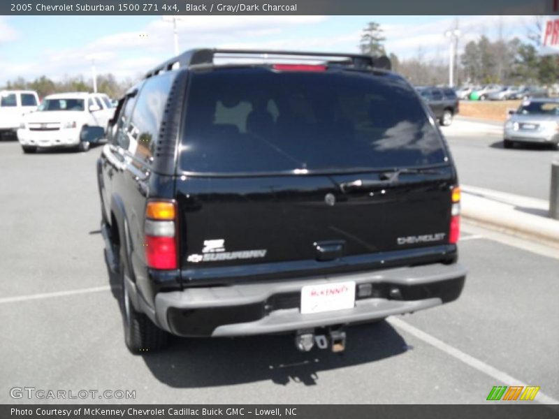 Black / Gray/Dark Charcoal 2005 Chevrolet Suburban 1500 Z71 4x4