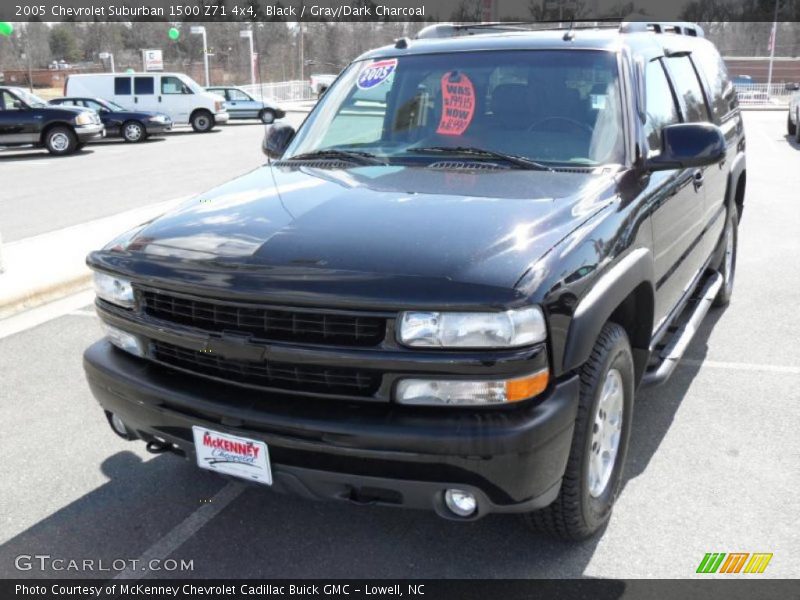 Black / Gray/Dark Charcoal 2005 Chevrolet Suburban 1500 Z71 4x4